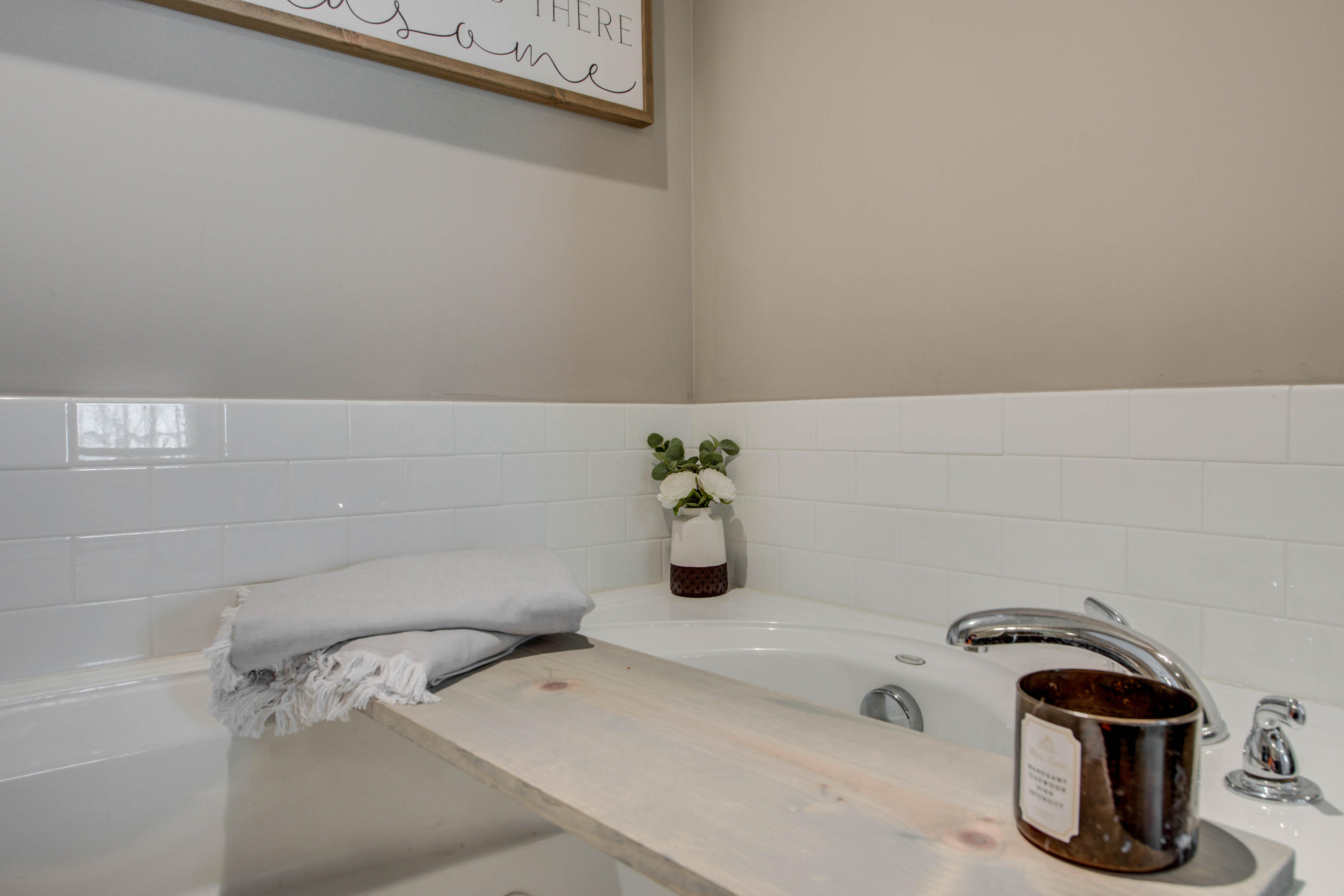 7369 Ladd Road Powell, TN 37849 - Photo 20 of 38 Jetted Tub