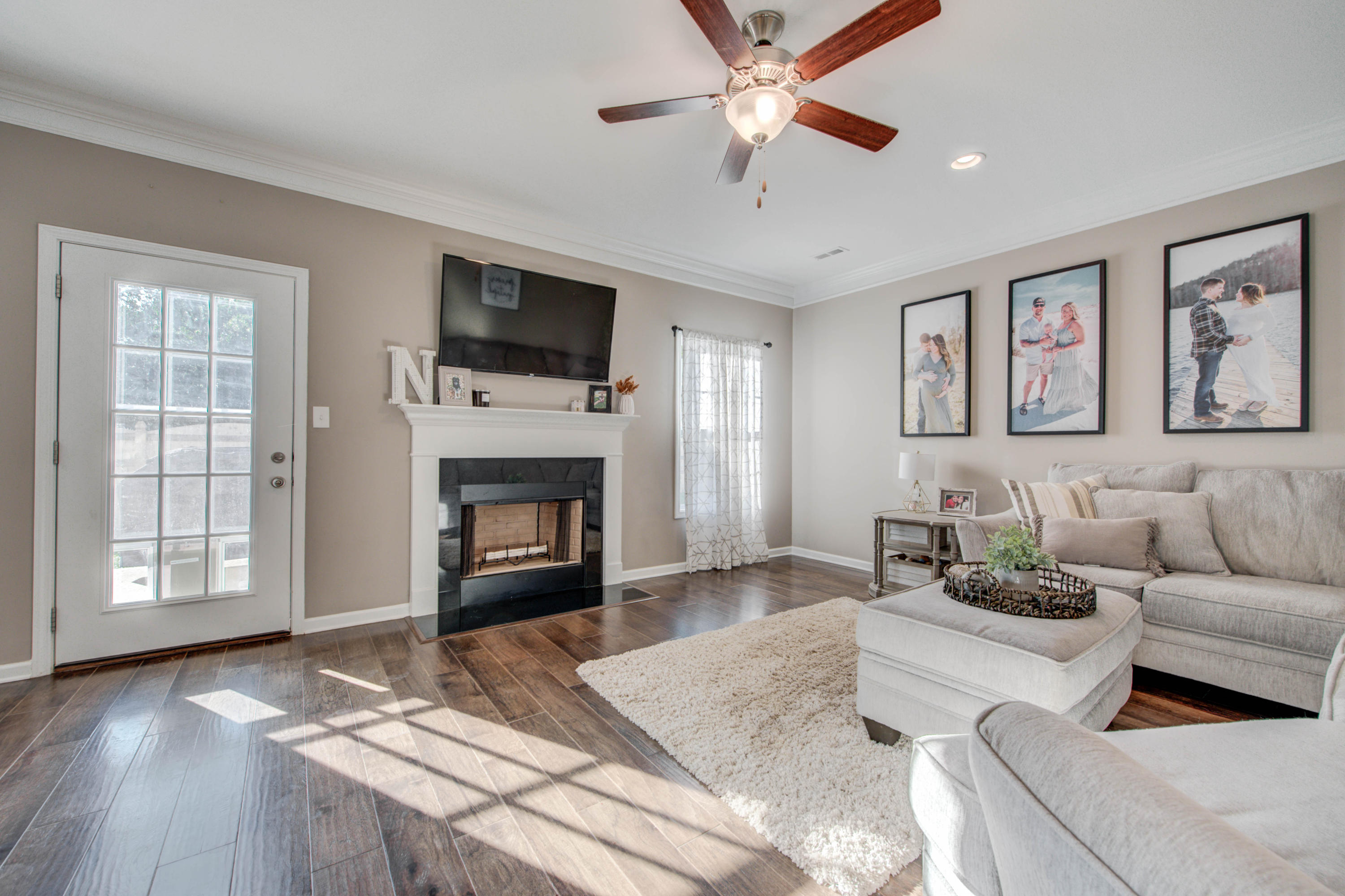 7369 Ladd Road Powell, TN 37849 - Photo 5 of 38 Living Room