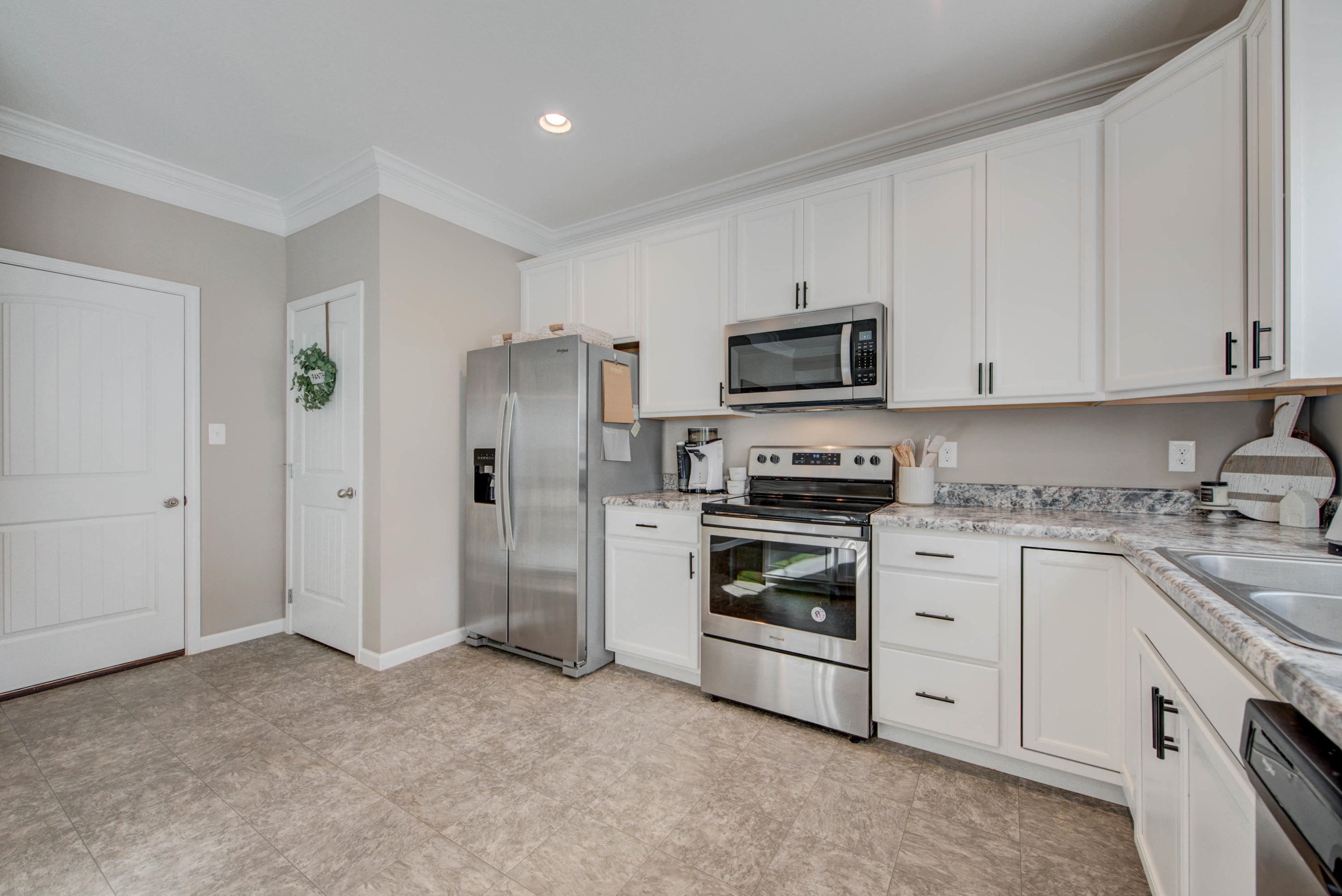7369 Ladd Road Powell, TN 37849 - Photo 10 of 38 Spacious Kitchen