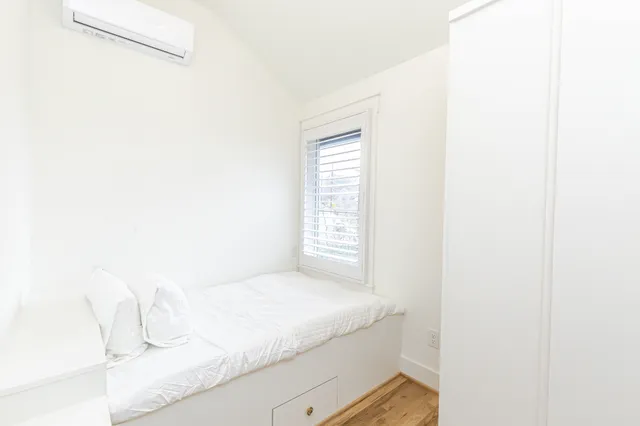 $2,500 | 2213 B Belmont Boulevard, Nashville, TN 37212