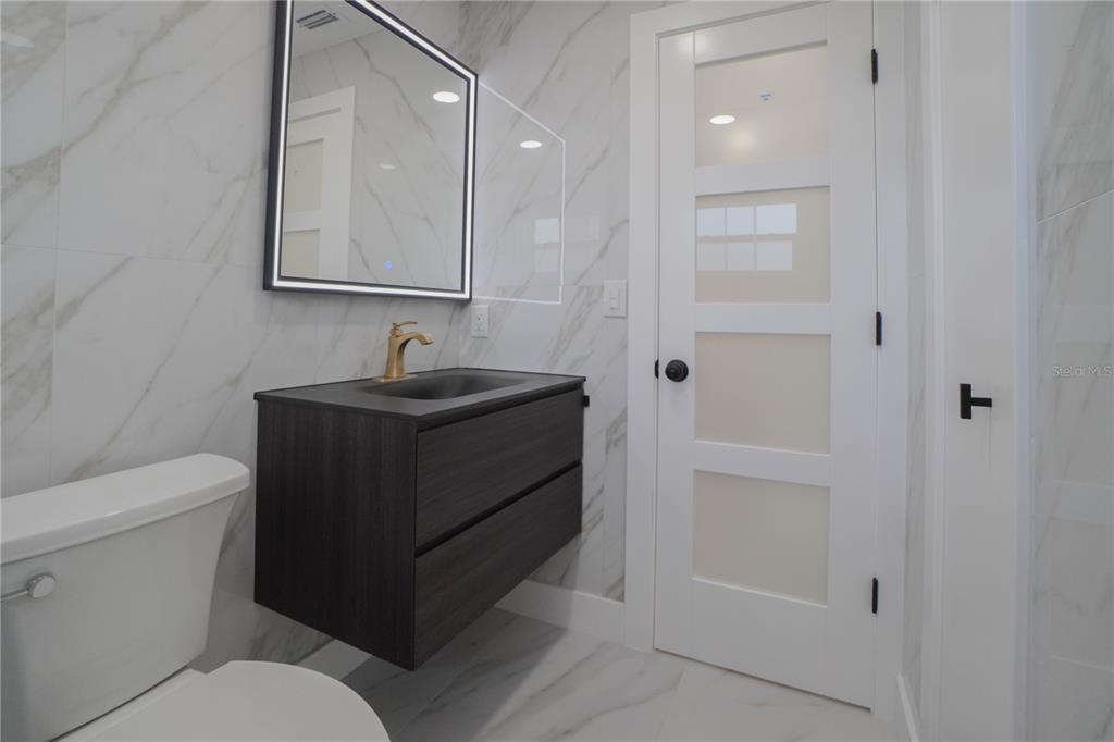 1461 Royal Road Venice, FL 34293 - Photo 21 of 68
