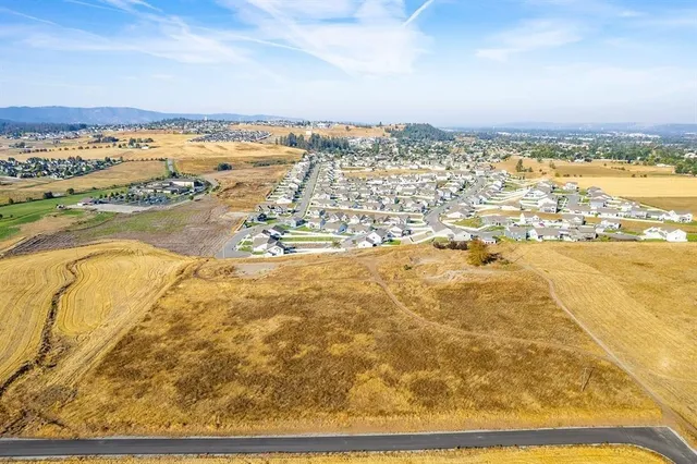 $1,150,000 | 14-xx South 14-xx S Henry Road, Greenacres, WA 99016