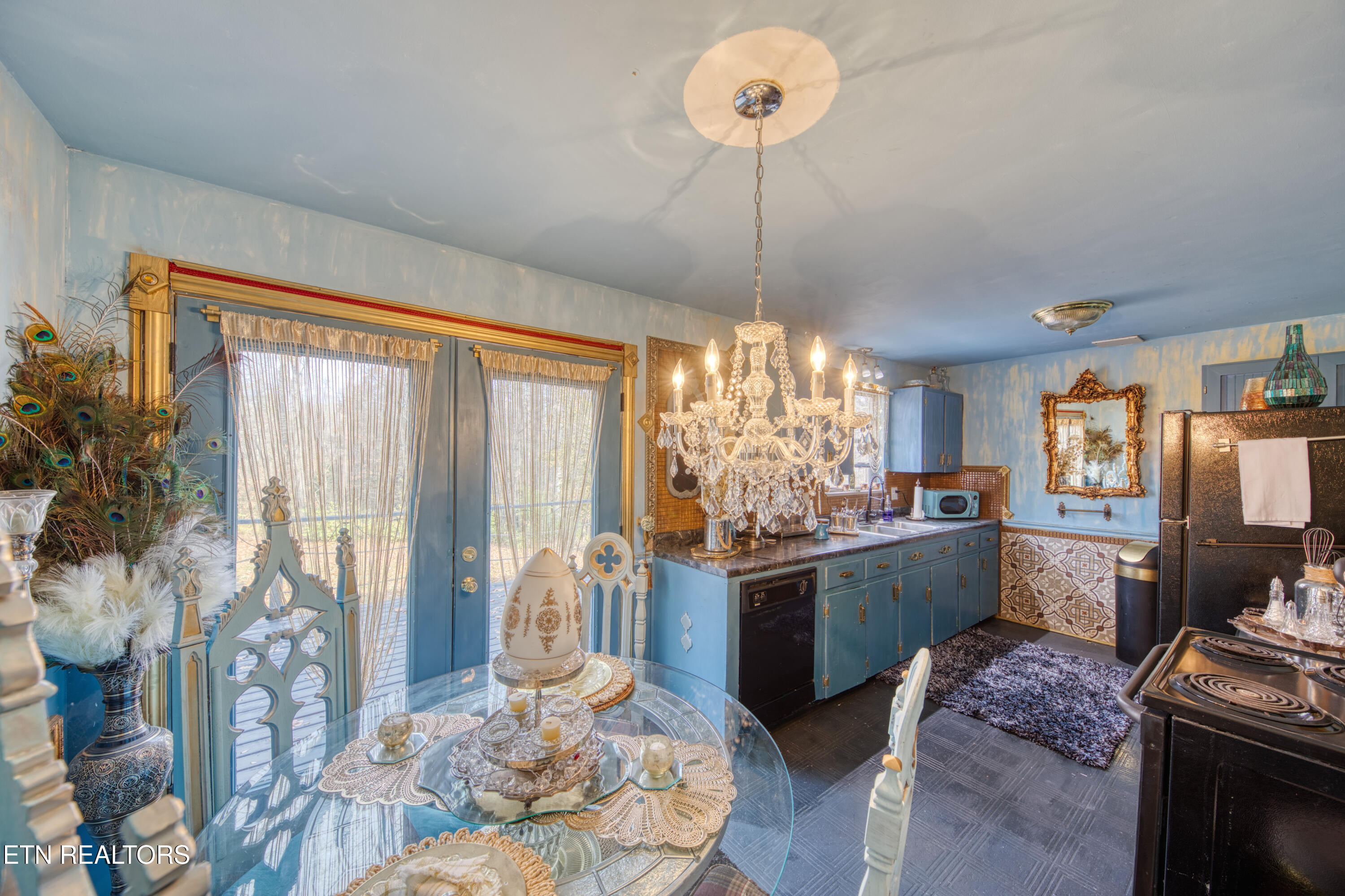713 Reed Drive Powell, TN 37849 - Photo 8 of 21 0H3A0036_15