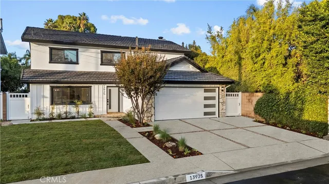 $2,095,000 | 13925 Branton Place, Sherman Oaks, CA 91423