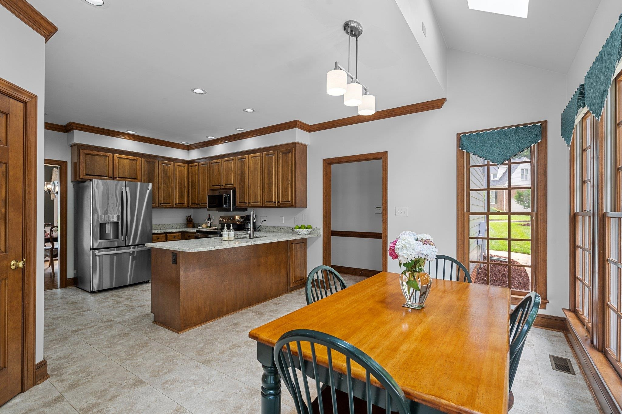 8001 Laurel Mountain Road Raleigh, NC 27613 - Photo 8 of 29 Breakfast Area
