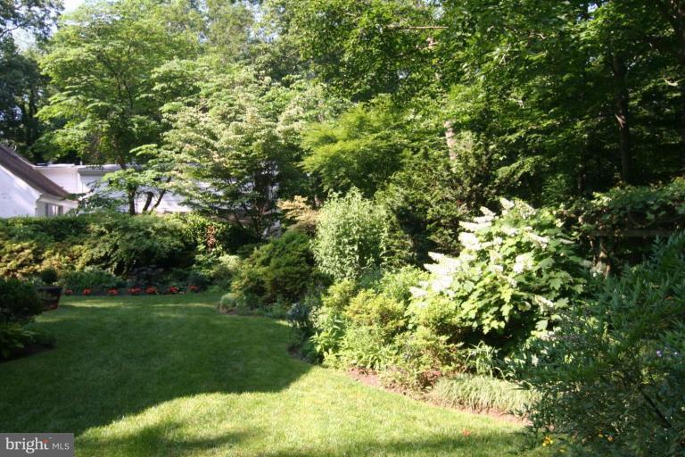 8916 Burdette Road Bethesda, MD 20817 - Photo 22 of 26 Exterior #3