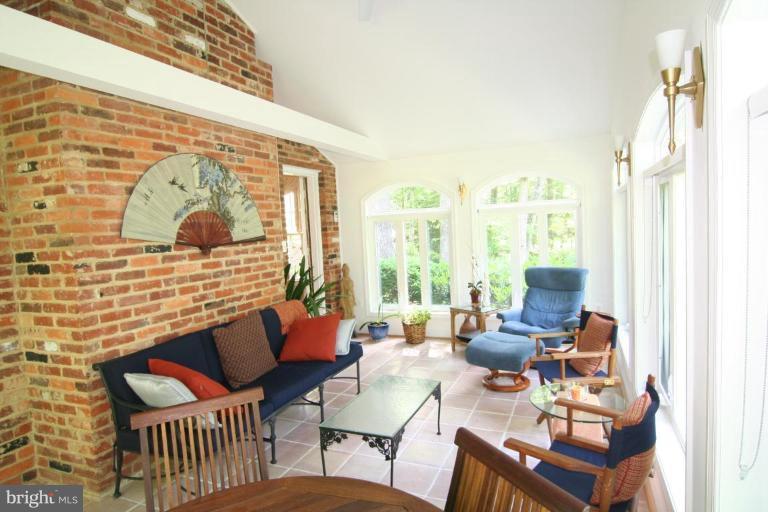 8916 Burdette Road Bethesda, MD 20817 - Photo 4 of 26 Sunroom
