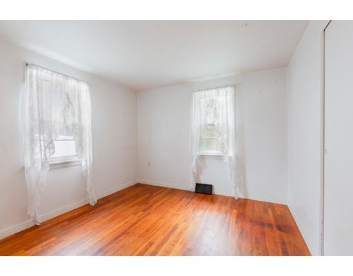 46 Hillcroft Road Waltham, MA 02452 - Photo 10 of 26 Gallery Image 10