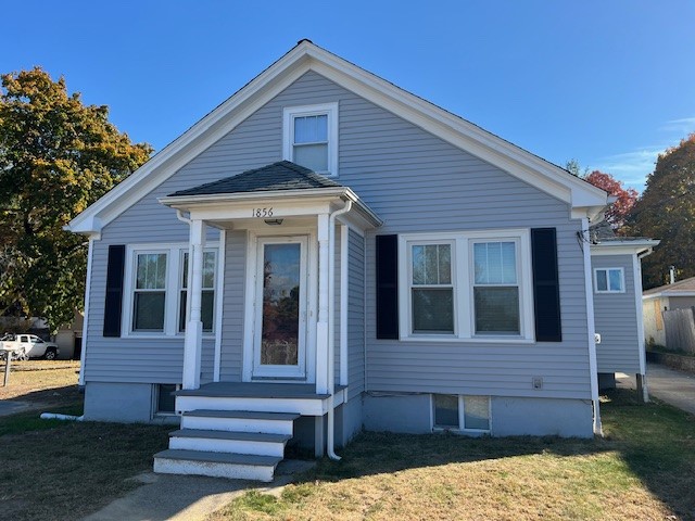 1856 Mendon Road Woonsocket, RI 02895 - Photo 2 of 34