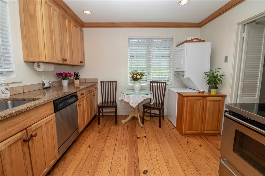 24 Noyes Neck Road Westerly, RI 02891 - Photo 12 of 31 Gallery Image 12