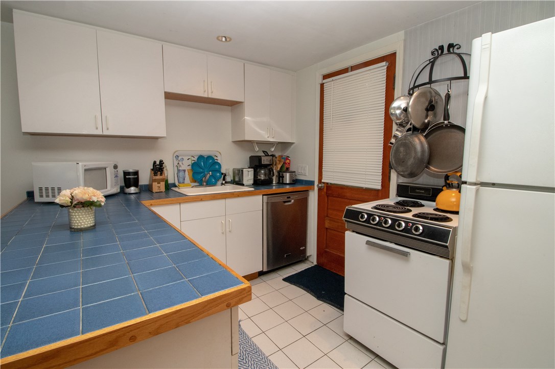 24 Noyes Neck Road Westerly, RI 02891 - Photo 23 of 31 Gallery Image 23