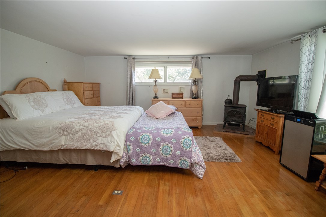 24 Noyes Neck Road Westerly, RI 02891 - Photo 27 of 31 Gallery Image 27