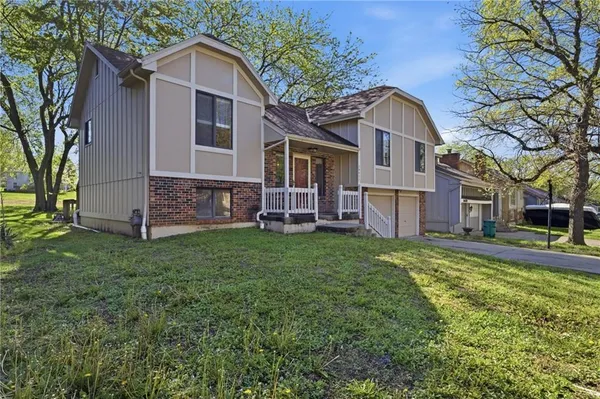 $200,000 | 14417 Craig Avenue, Grandview, MO 64030