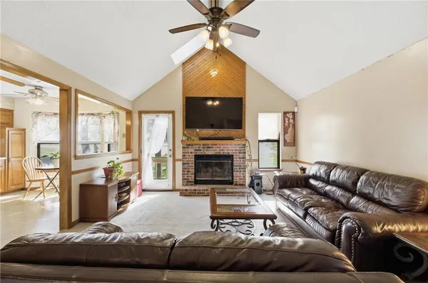 $200,000 | 14417 Craig Avenue, Grandview, MO 64030