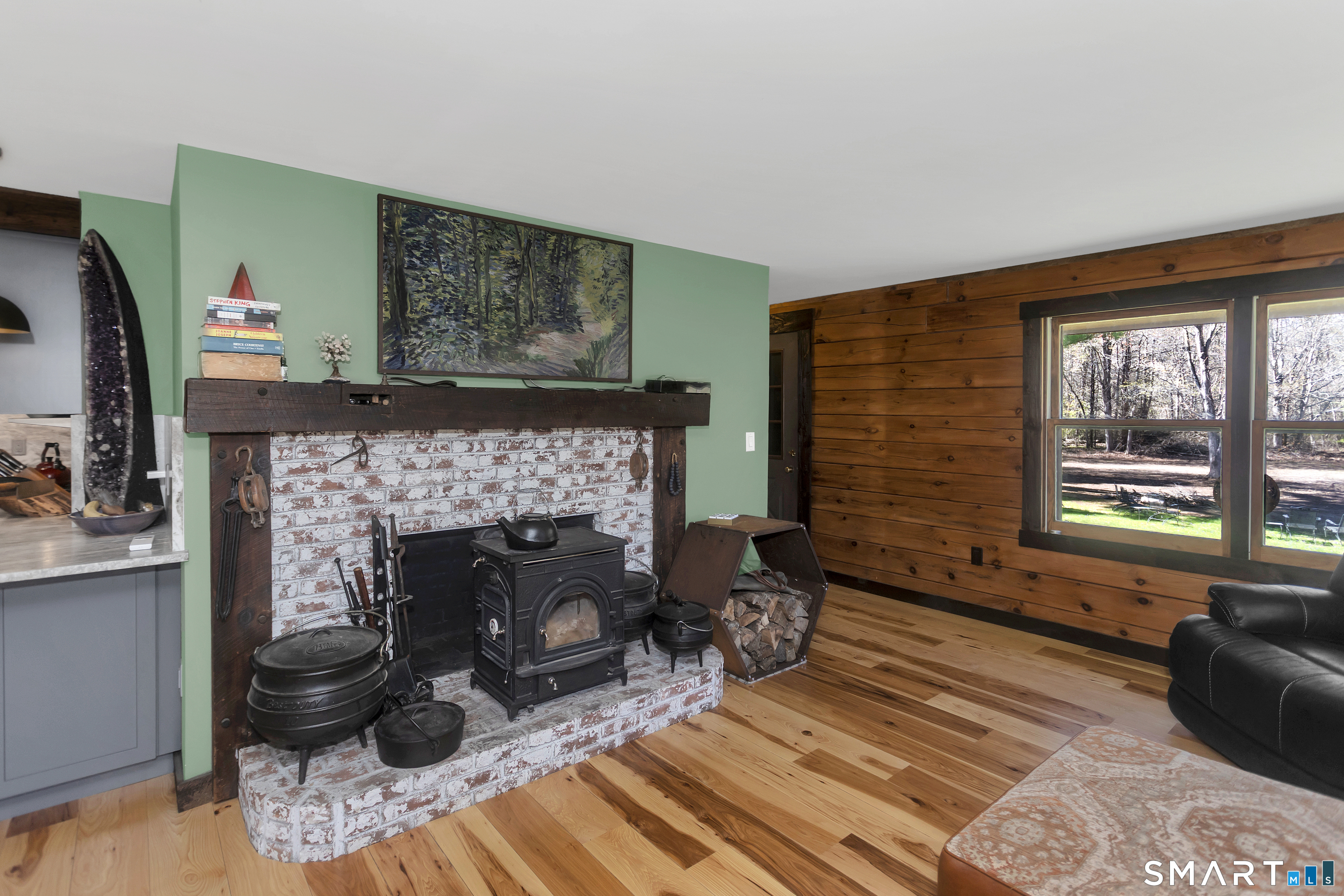 174 South Grand Street Suffield, CT 06093 - Photo 15 of 40