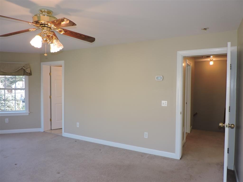 33 Hall Road Webster, MA 01570 - Photo 21 of 30 Gallery Image 21