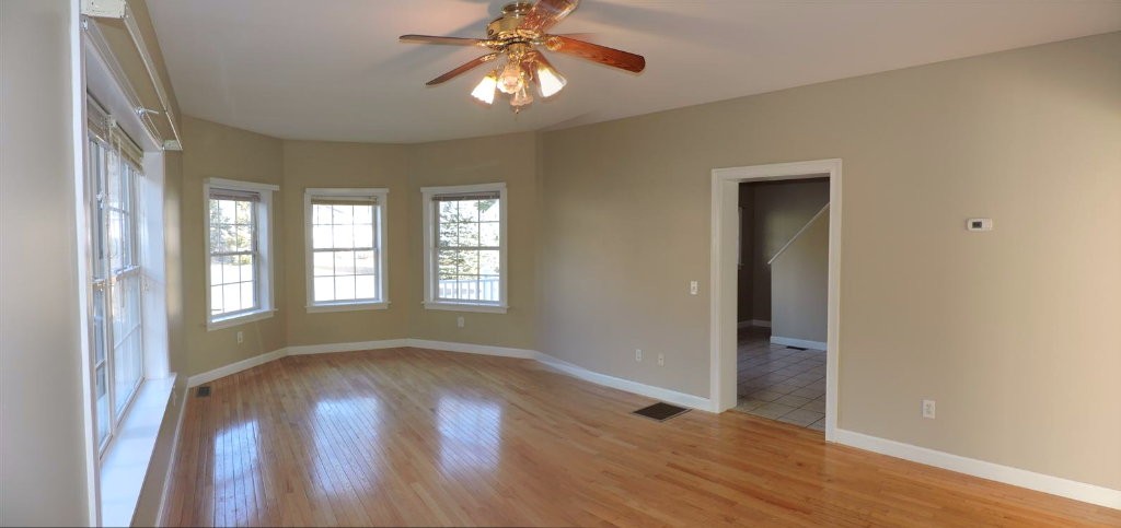 33 Hall Road Webster, MA 01570 - Photo 9 of 30 Gallery Image 9