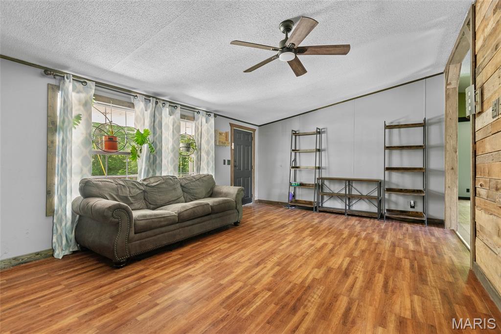 19080 Dabbs North Road Jerseyville, IL 62052 - Photo 21 of 41