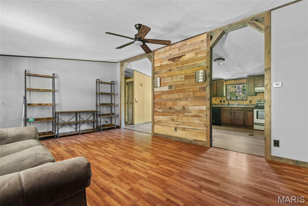 19080 Dabbs North Road Jerseyville, IL 62052 - Photo 23 of 41