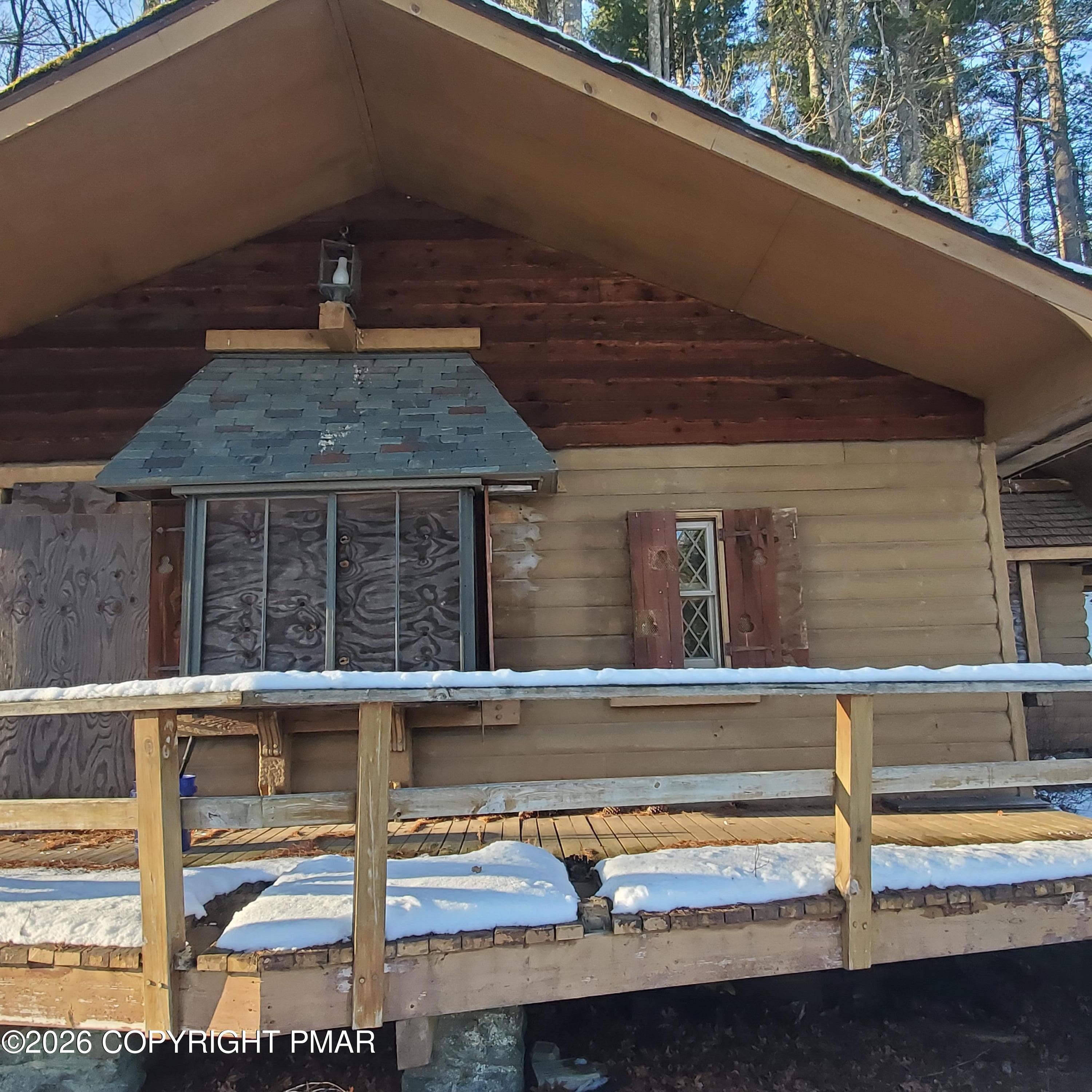 112 Pine Tree Lane Dingmans Ferry, PA 18328 - Photo 14 of 17 20260122_153726