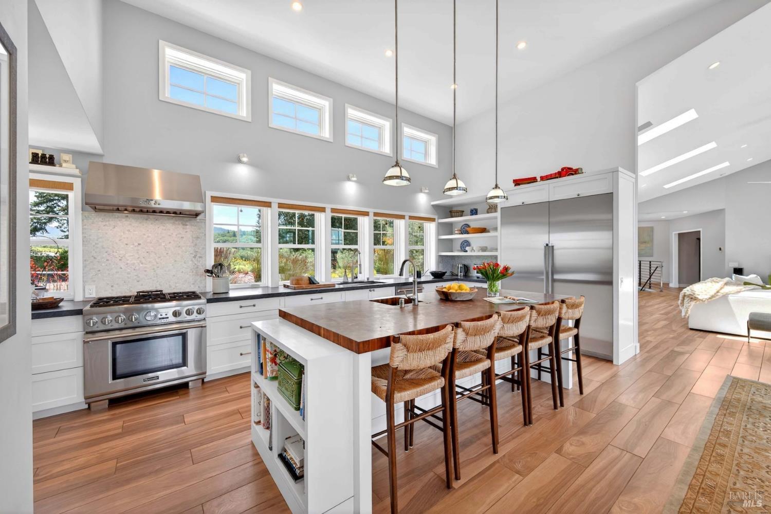 6323 West Dry Creek Road Healdsburg, CA 95448 - Photo 9 of 41