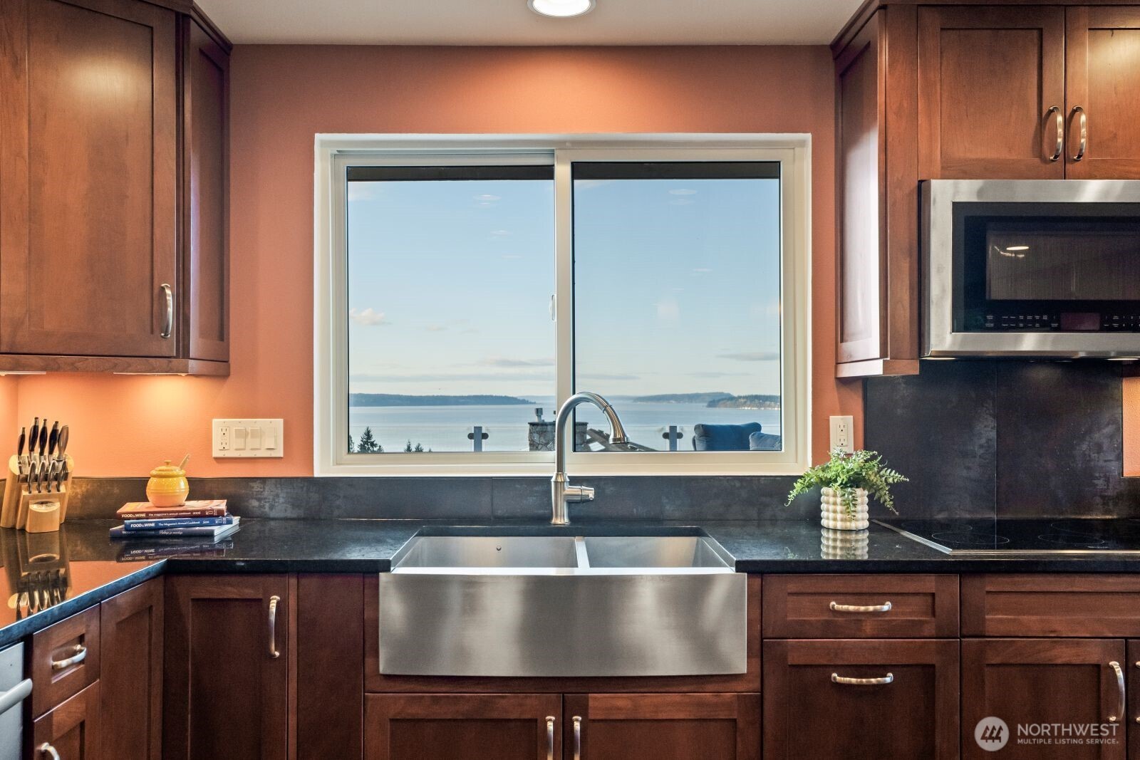 5311 Sound Avenue Everett, WA 98203 - Photo 17 of 40 a kitchen with a sink and a microwave