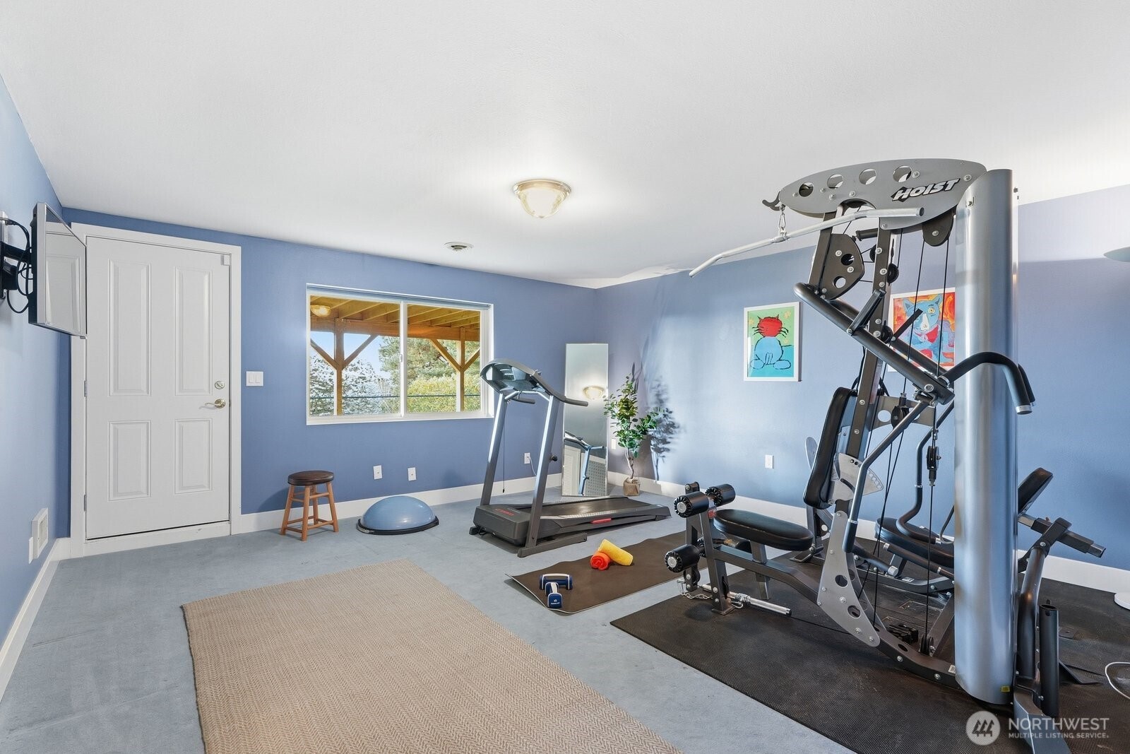 5311 Sound Avenue Everett, WA 98203 - Photo 36 of 40 a view of a room with gym equipment