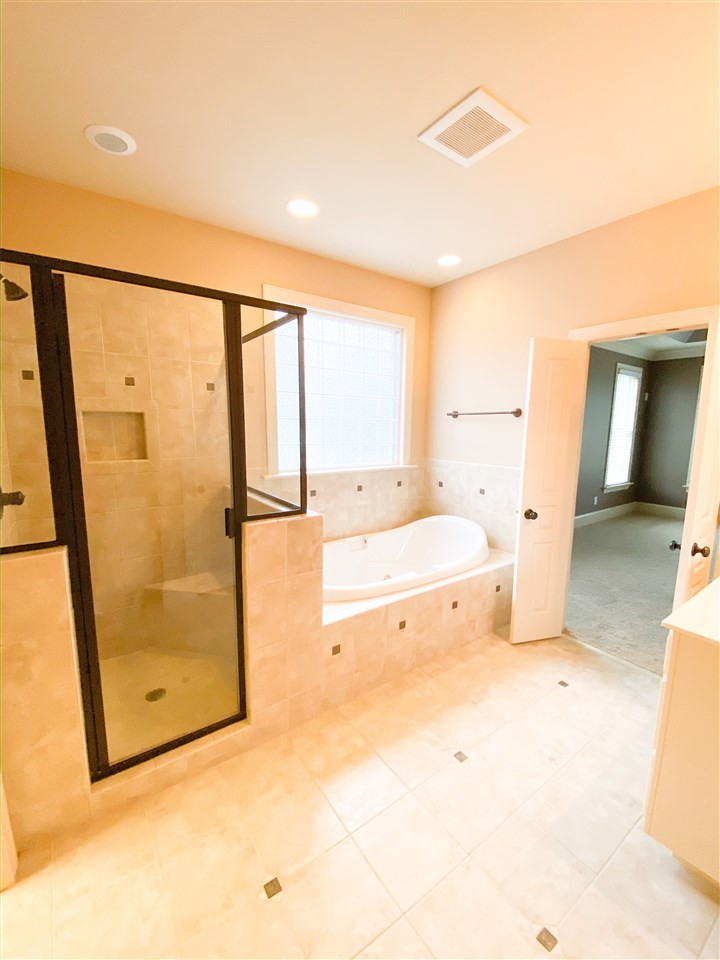 1216 Wakefield Farm Road Zebulon, NC 27597 - Photo 11 of 19 Master Bath/Spa