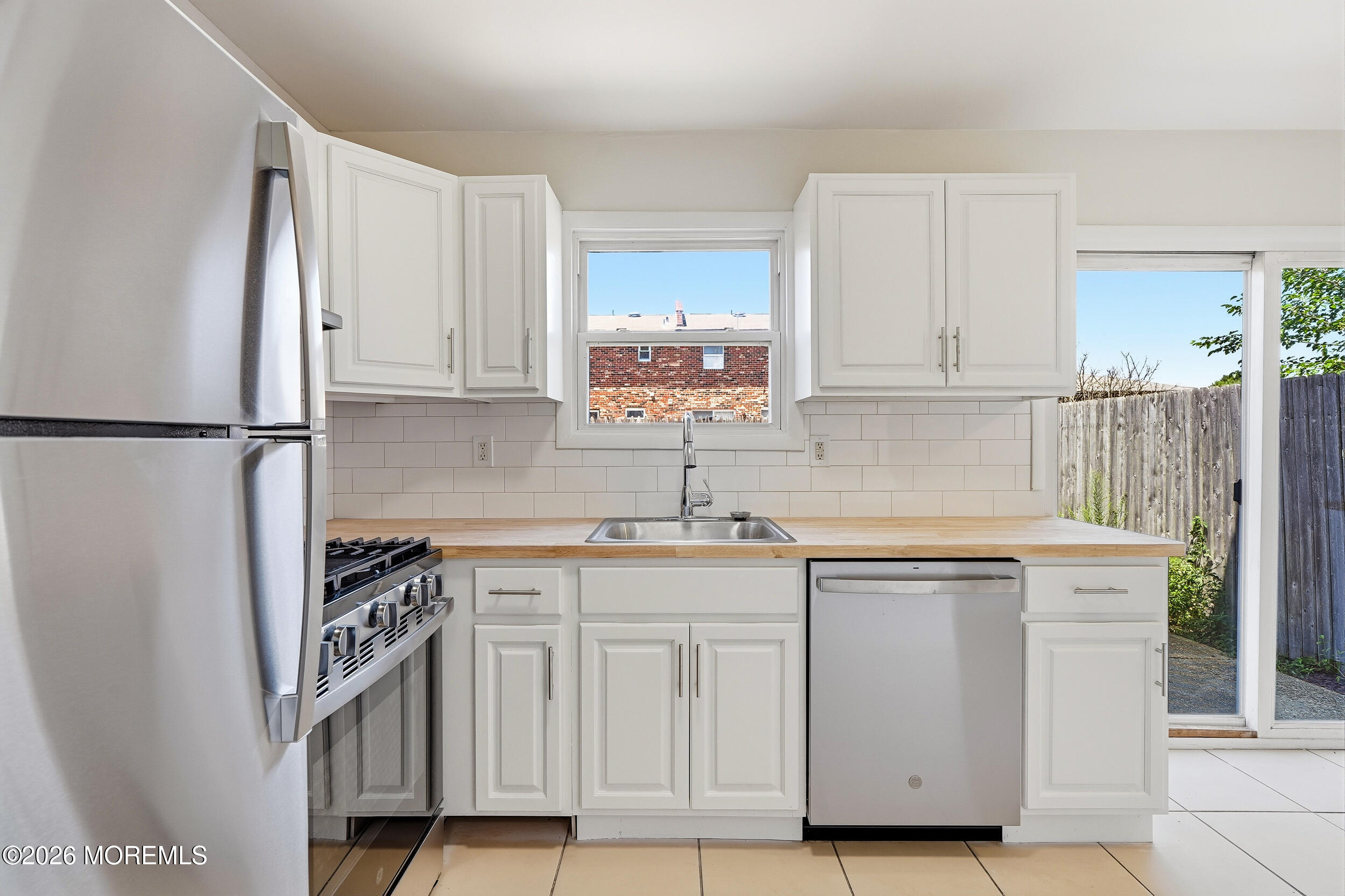 180 Greenwood Loop Road Brick, NJ 08724 - Photo 6 of 29 New Appliances & Countertop