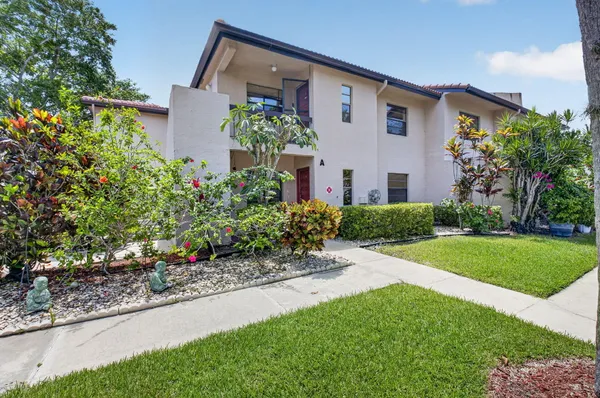 $2,200 | 9264 Vista Del Lago, Unit A, Boca Raton, FL 33428