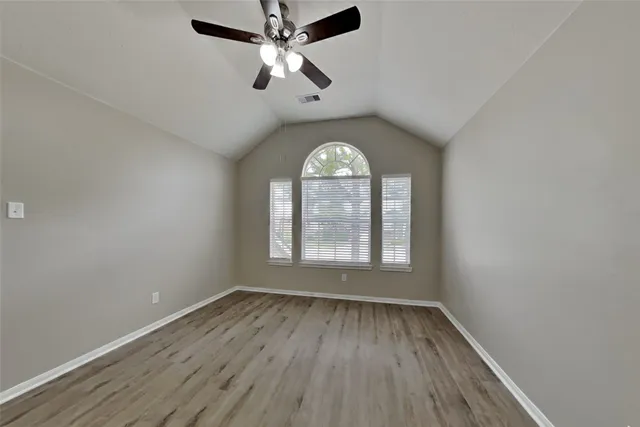 $2,500 | 4834 Elkmont Court, Pearland, TX 77584