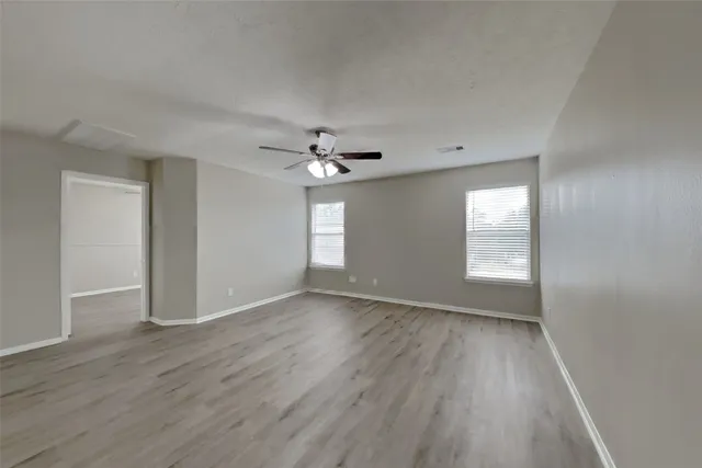 $2,500 | 4834 Elkmont Court, Pearland, TX 77584