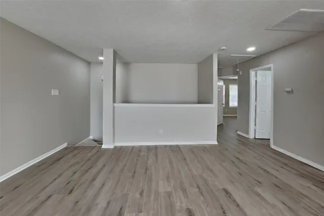 $2,500 | 4834 Elkmont Court, Pearland, TX 77584