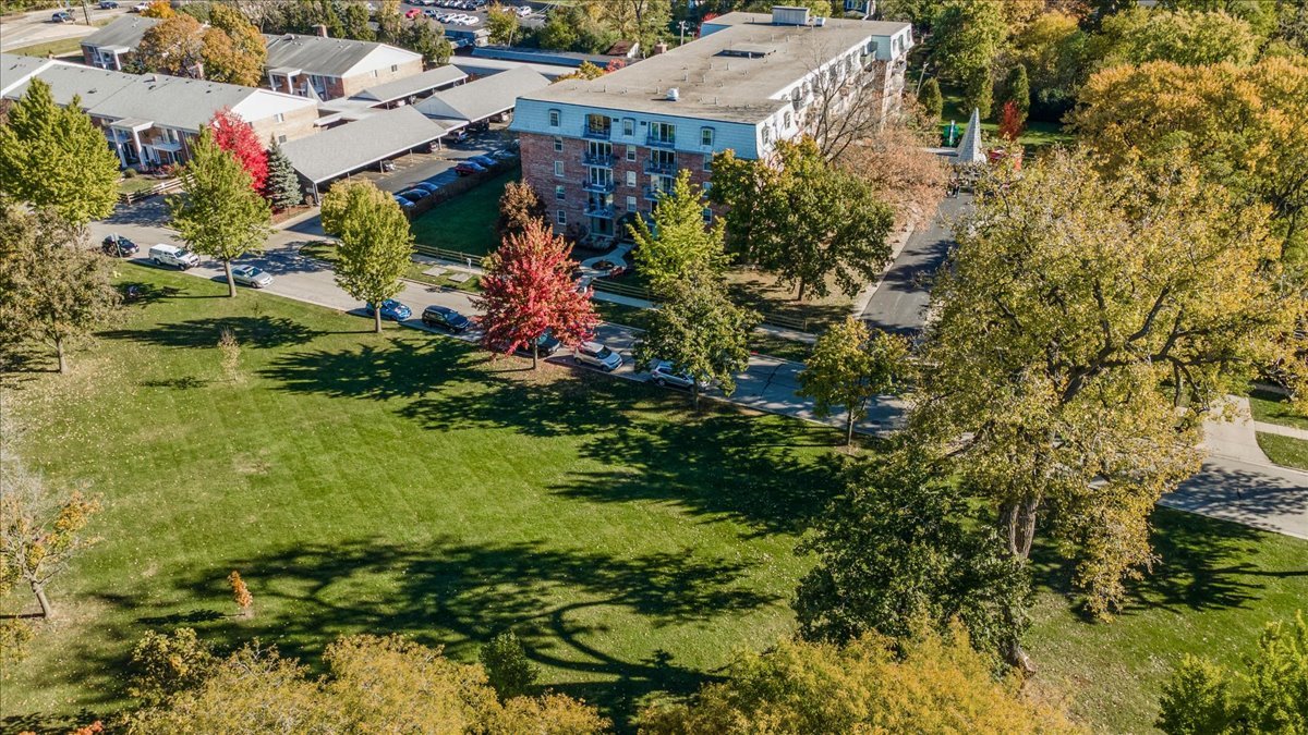 5125 Blodgett Avenue, Unit 208T Downers Grove, IL 60515 - Photo 18 of 23