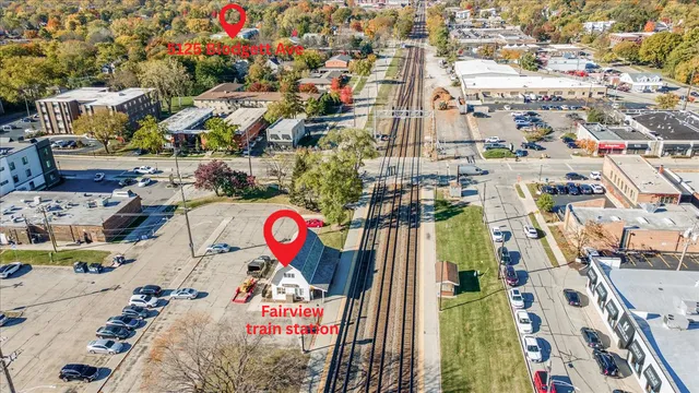 $180,000 | 5125 Blodgett Avenue, Unit 208T, Downers Grove, IL 60515