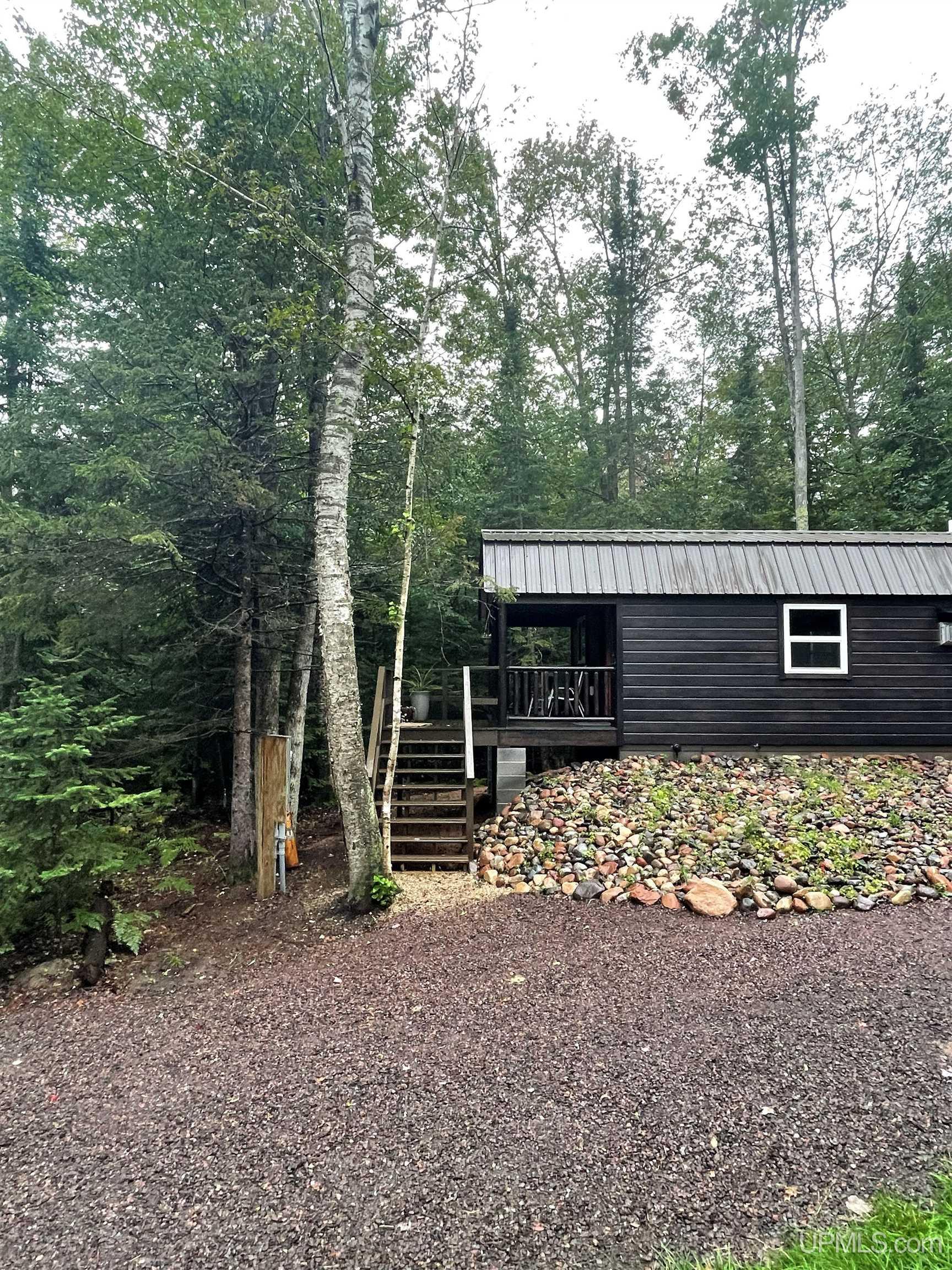 26950-26881 East Grosse Point Road Hancock, MI 49930 - Photo 3 of 23