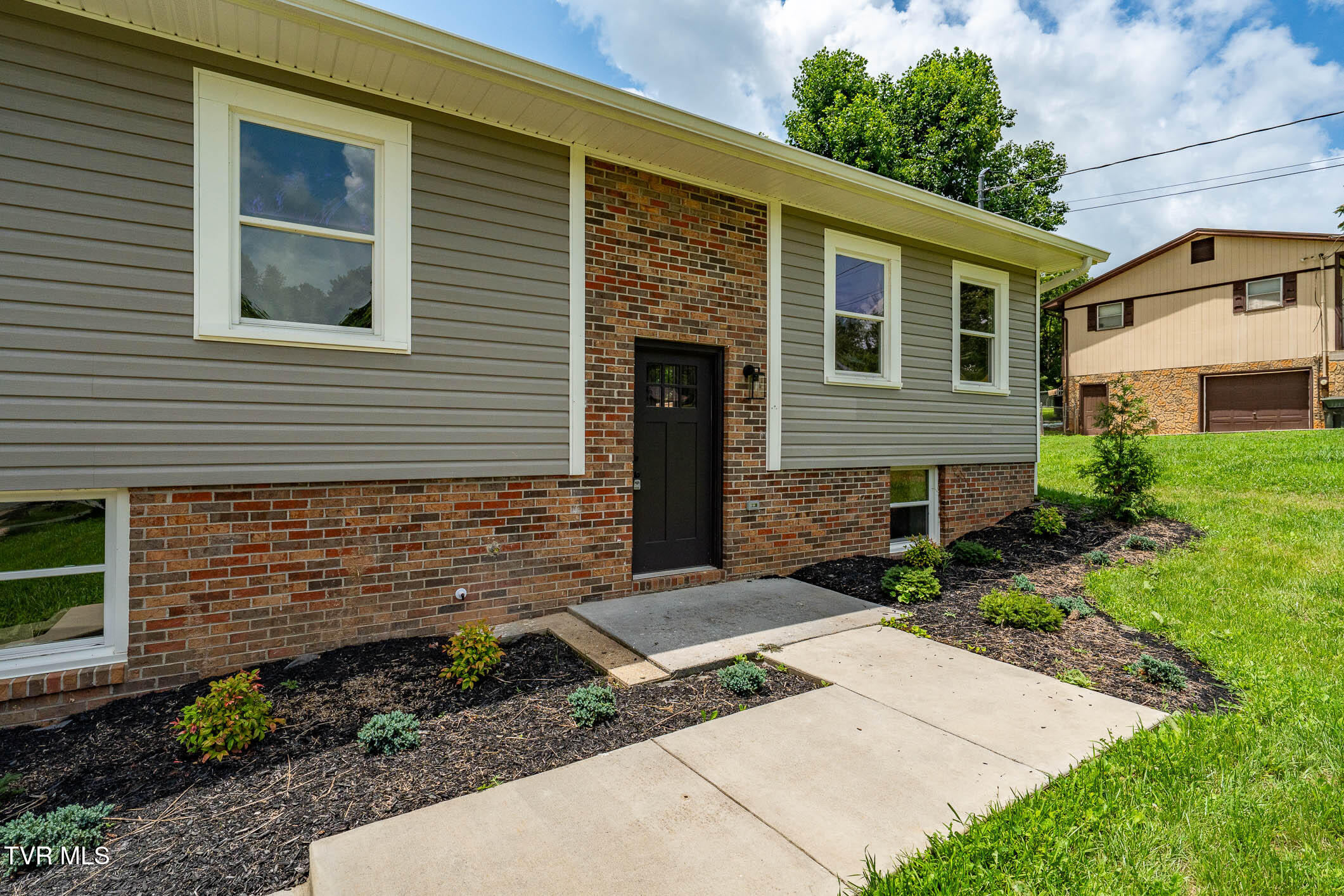 226 Dorothy Circle Limestone, TN 37681 - Photo 12 of 57 226 Dorothy Cir (6 of 28)