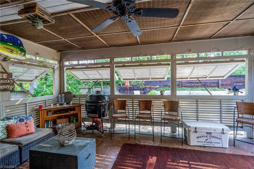 926 Croyden Street High Point, NC 27262 - Photo 5 of 23 Porch