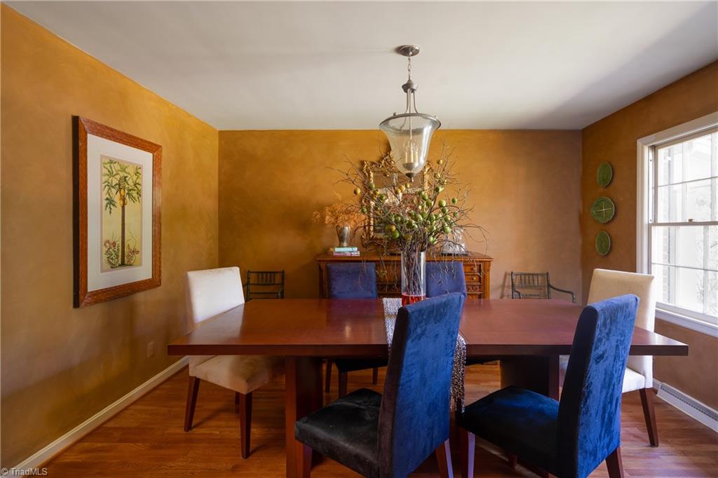 926 Croyden Street High Point, NC 27262 - Photo 10 of 23 Dinning Room