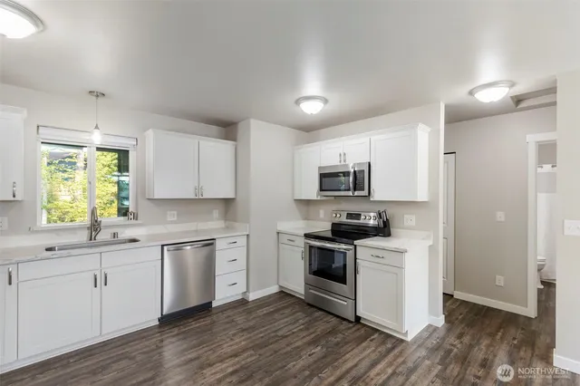 $479,900 | 591 Northeast Matthew Drive, Belfair, WA 98528