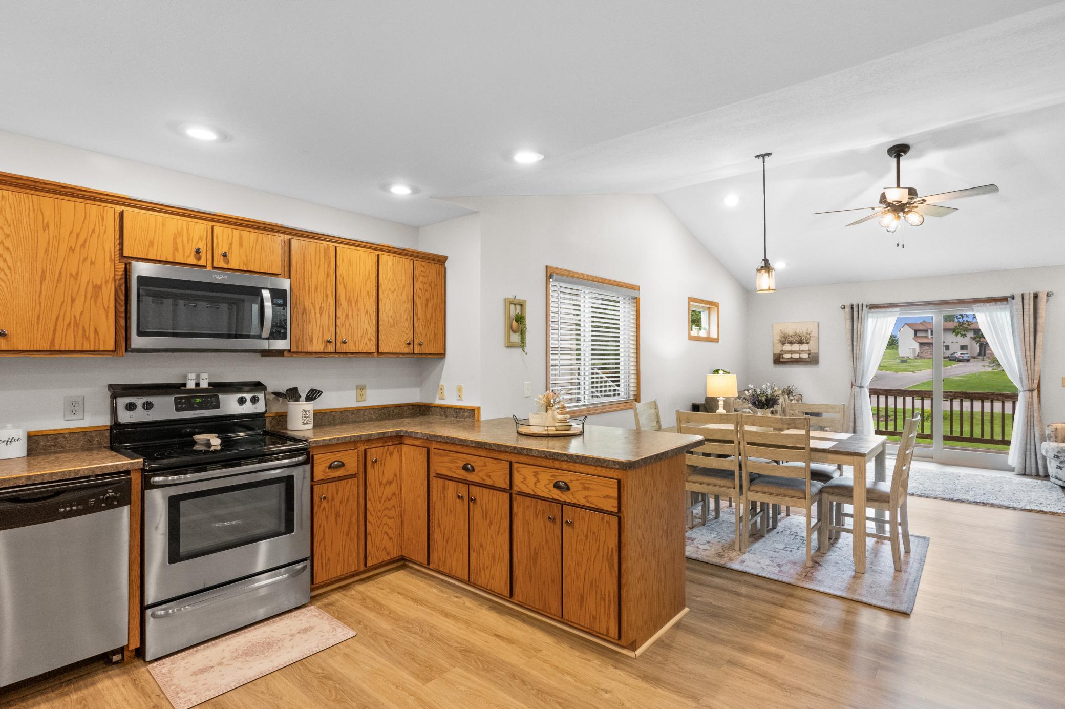 613 Temple Street Alexandria, MN 56308 - Photo 5 of 33