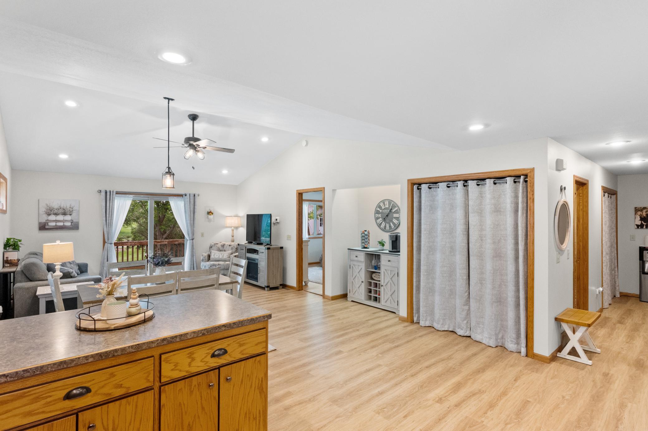 613 Temple Street Alexandria, MN 56308 - Photo 6 of 33