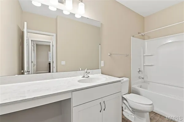 $495,000 | 413 Carini Court, St. Peters, MO 63376