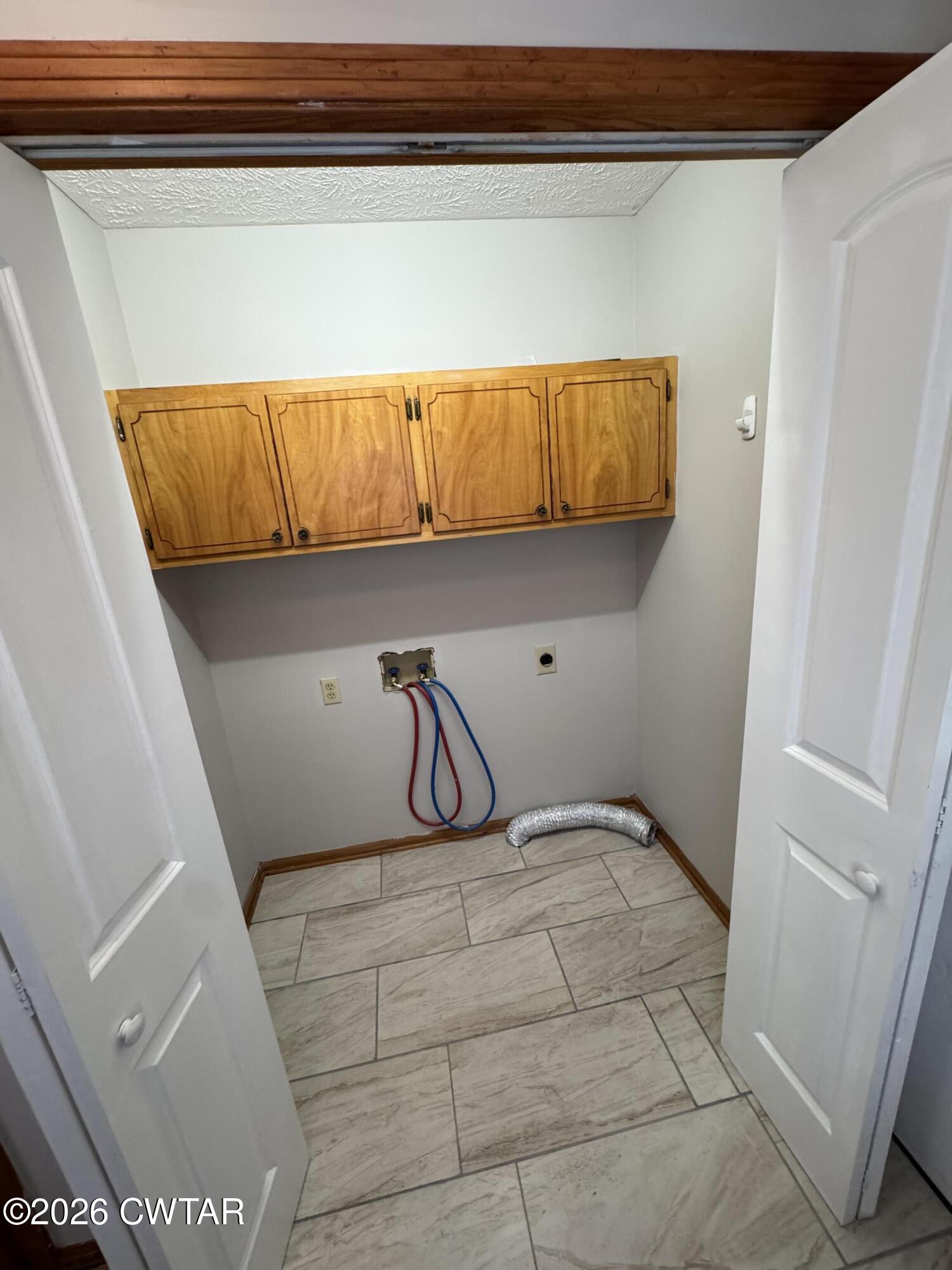 45 Ellendale Cove Jackson, TN 38305 - Photo 7 of 22 a view of walk in closet