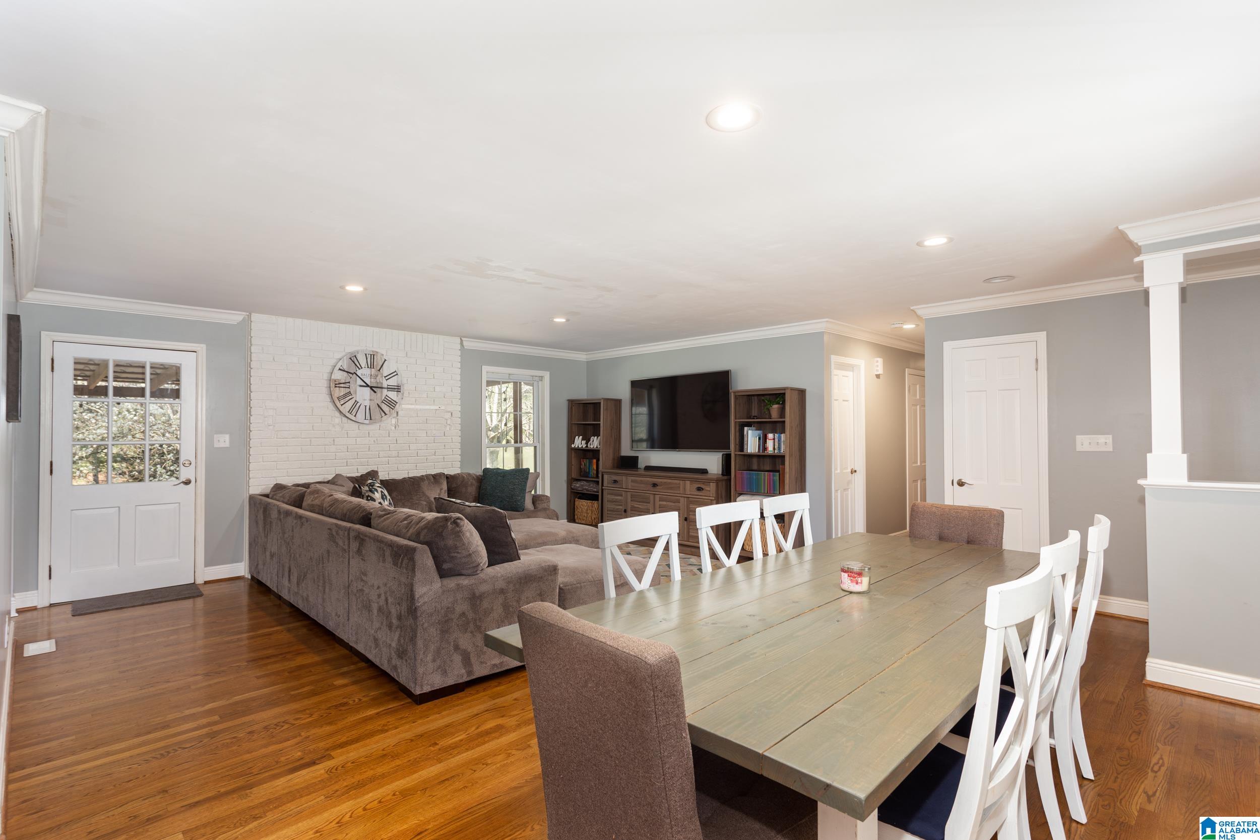 965 Sanie Road Odenville, AL 35120 - Photo 4 of 50