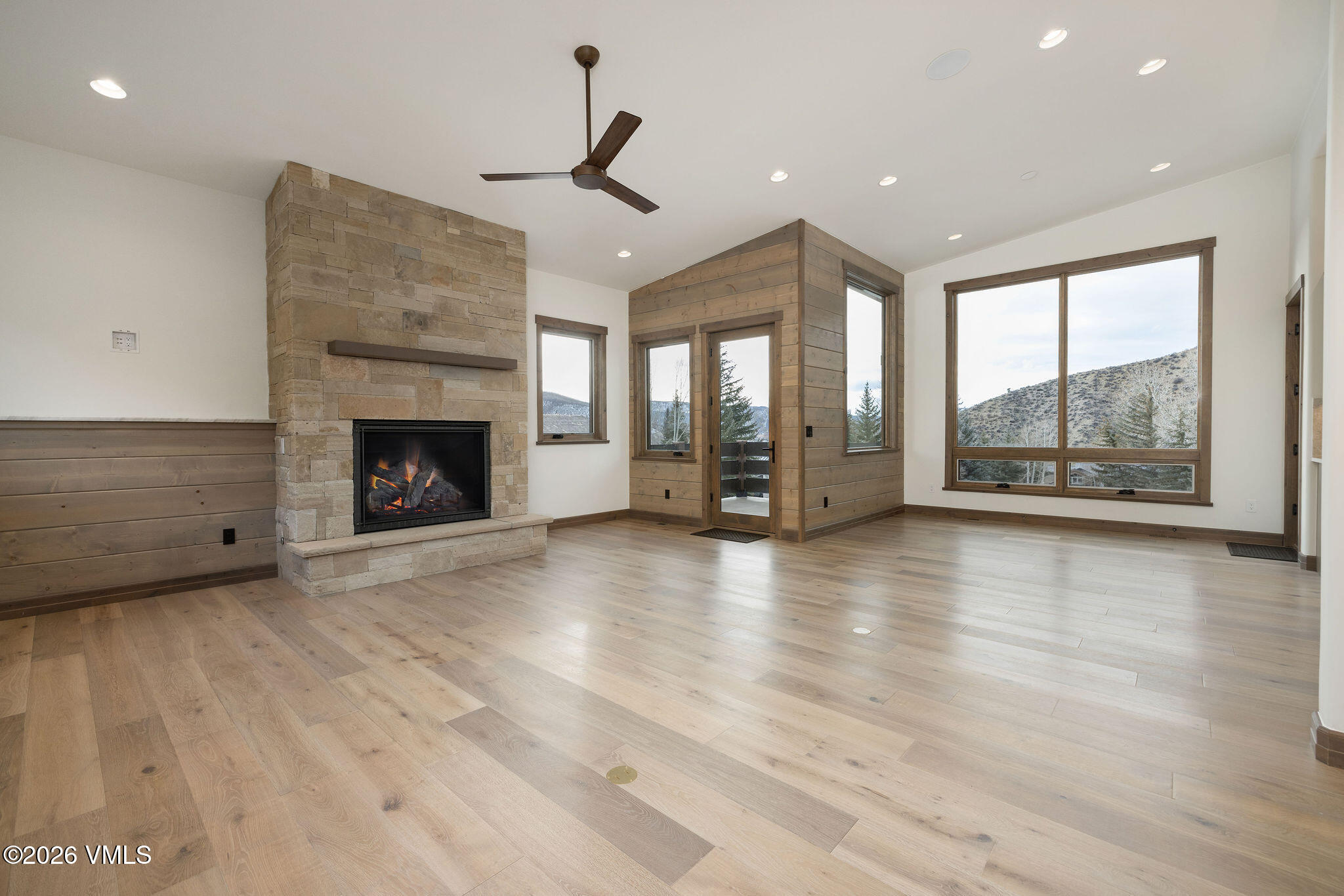91 Rowel Drive Edwards, CO 81632 - Photo 4 of 14 91_rowel_interior_living_a