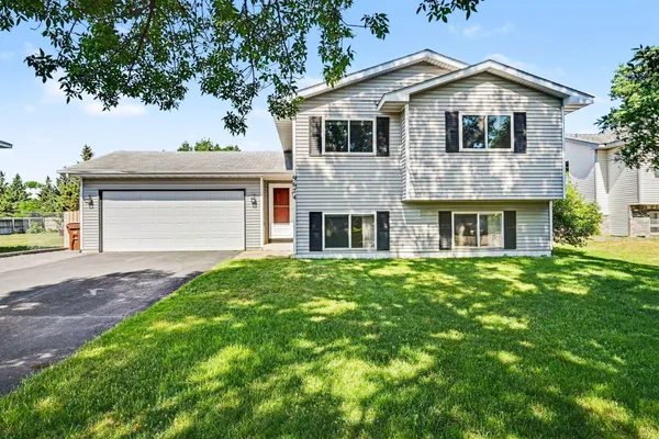 $378,500 | 9674 Hale Avenue South, Cottage Grove, MN 55016