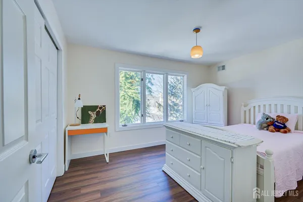 $1,255,000 | 37 Jernee Drive, East Brunswick, NJ 08816