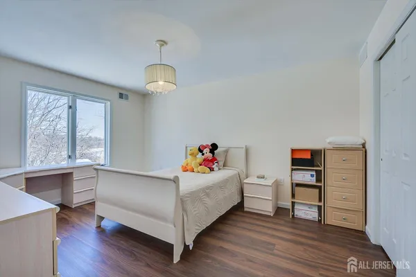 $1,255,000 | 37 Jernee Drive, East Brunswick, NJ 08816