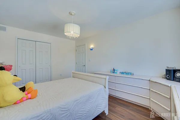 $1,255,000 | 37 Jernee Drive, East Brunswick, NJ 08816